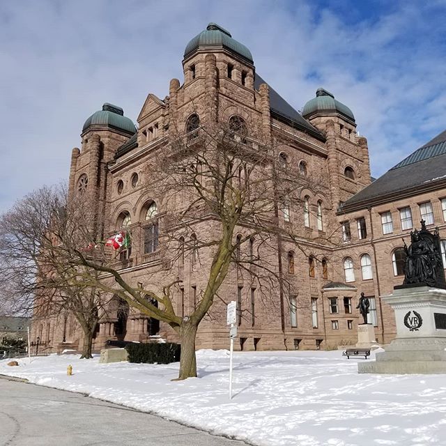 flashboxphoto's tweet photo. My office for the day. Covering Queens Park Day for the Pharmacists Association of Canada. .
.
.
#professionalphotographer #Toronto #photographer  #GTA #eventcoverage #opatoday #queenspark #legislature #Ontario #MPP #grimsbyphotographer https://t.co/FbHYXfyDwR https://t.co/S6gl7EnXnY