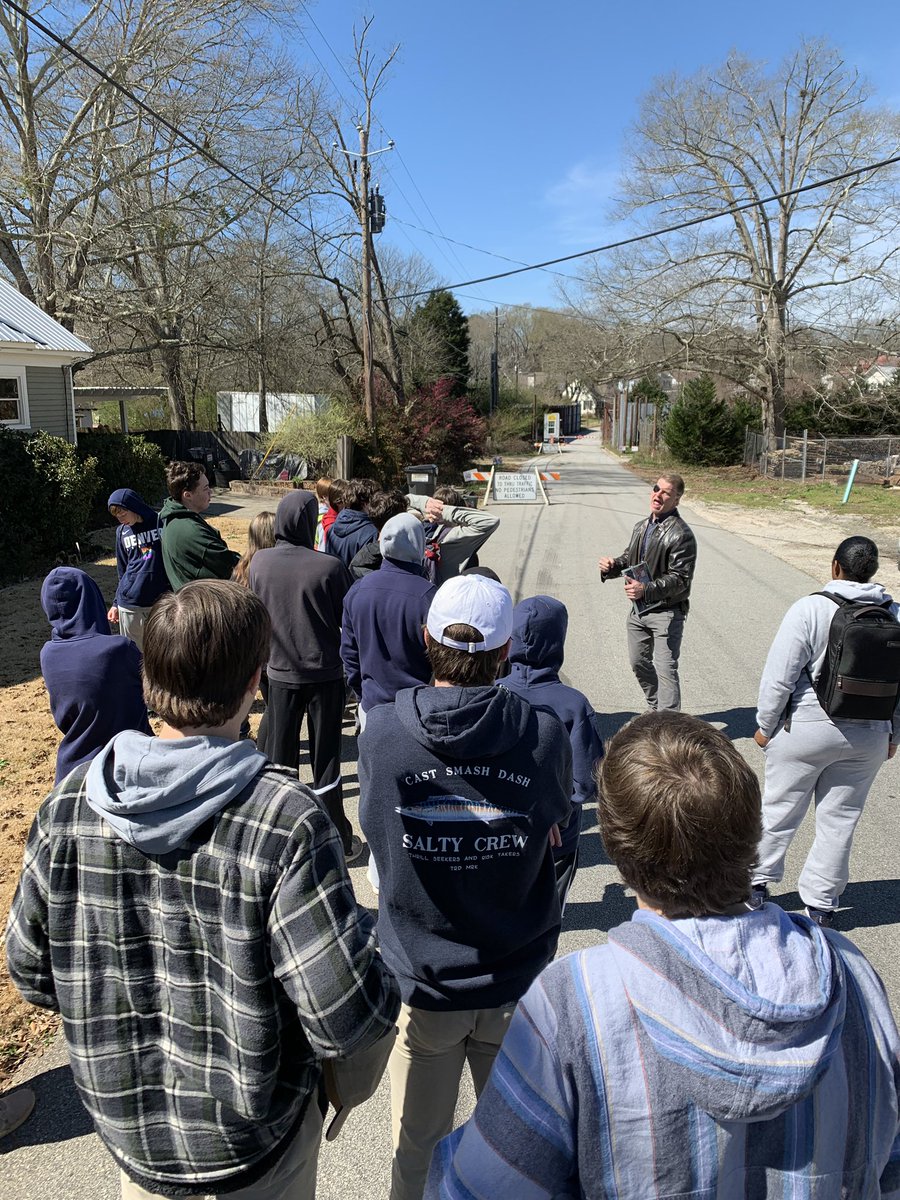 kirstenbeard's tweet image. The gates of Alexandria. #mvcore #mvinterim #thewalkingdead
