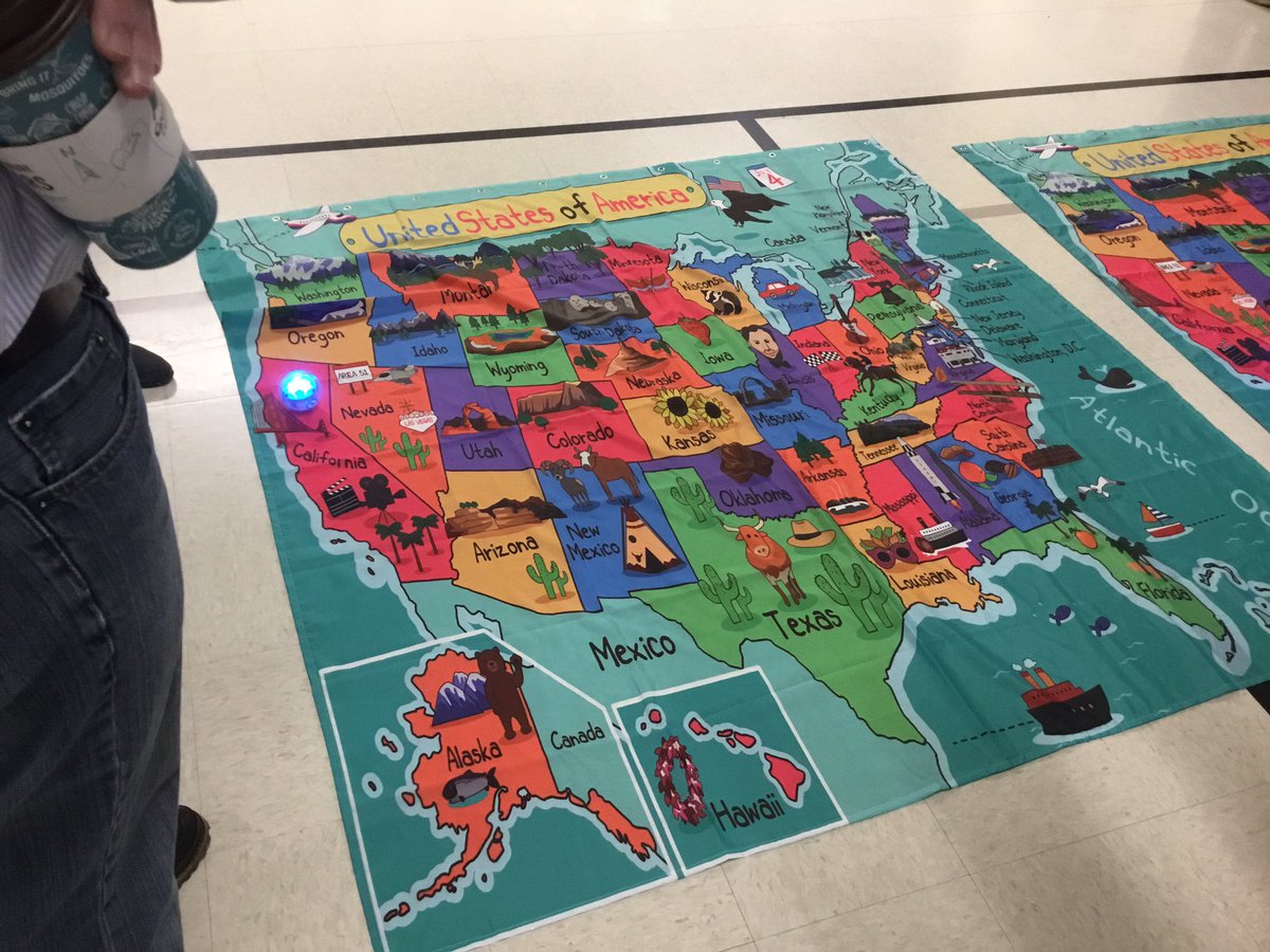 Mark_Aronson's tweet photo. Leadership Day at Southview Elementary. So much fun to see our leaders of tomorrow showcasing their community. 
#isd196 https://t.co/nEsFnuY4wO