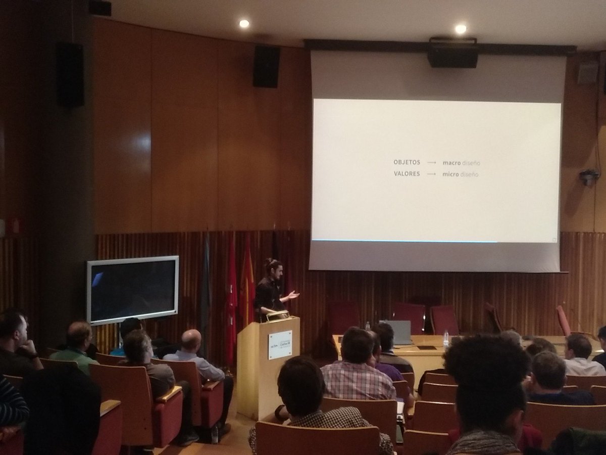 conan_io's tweet image. @sinusoidalen "The most valuable values". C++ value semantics and a bit of philosophy at #usingstdcpp