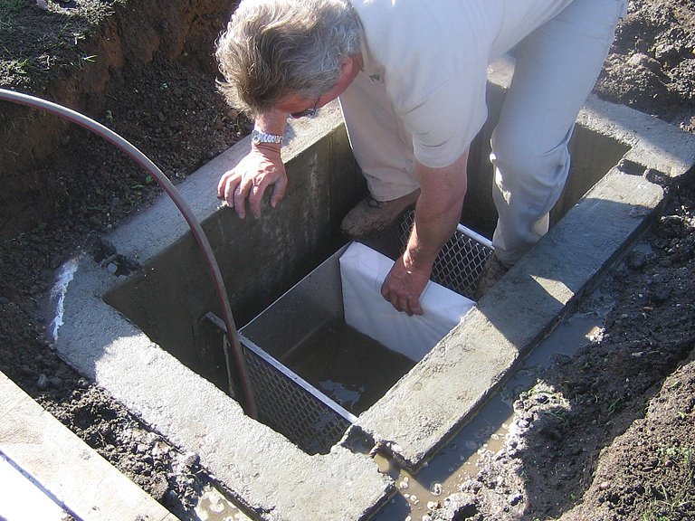 AbTech_Ind's tweet photo. The Smart Vault is a comprehensive and cost effective solution for treating #stormwater #runoff. The vault utilizes AbTech's patented Smart Sponge filtration media to remove contaminants and can be retrofitted into existing collection systems. #smartsponge #surfrider #earthday https://t.co/hFeWnnUs4Z