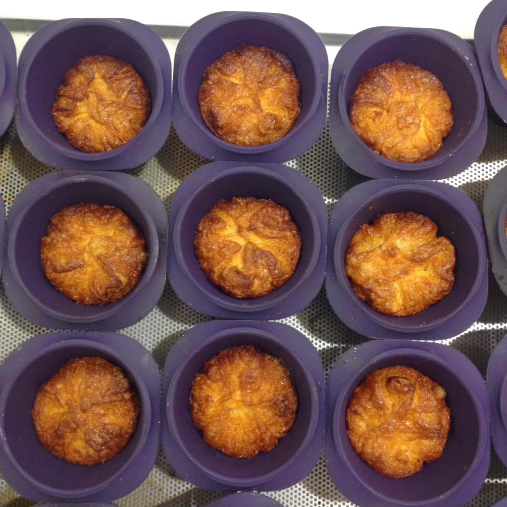 ricmaiz's tweet photo. Kouign-amann
#pastry #kouignamann #viennoiserie #croissant #lamination #sugarcrust #patisserie #bakery #f52grams #pastryelite #chefstalk #chefsgossips #chefsofinstagram #pastry #pasteleriatradicional #espaisucre #RicardMartinez #Ricmaiz https://t.co/GBNbi5Gg08