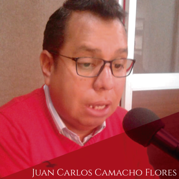 ImpactoGDA's tweet photo. #ImpactoInforma En #NotiImpacto, Juan Carlos Camacho Flores, director de tránsito del @gadcguaranda, informó sobre la sincronización de semáforos en la ciudad. #RadioImpacto #Impacto999 https://t.co/GdxqDEQydx