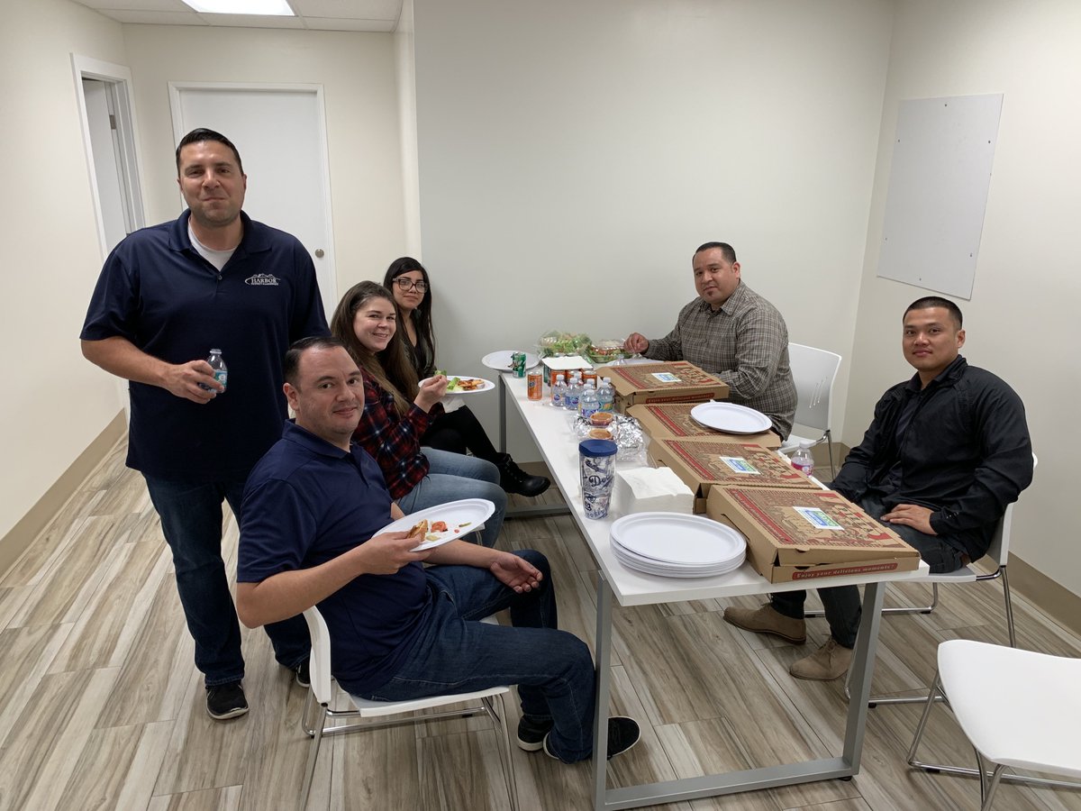AirTekCA's tweet photo. We had a great time eating lunch, sharing some laughs, and of course handling some business with the wonderful team at Harbor Property Management! Thanks for letting us spend some time with you! 🍕
.
.
.
#harborpropertymanagement #alliance #airtek #lunchandlearn https://t.co/scWzke8Qi3
