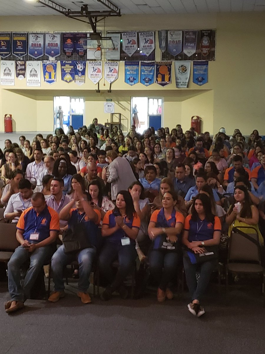 EISLibrary's tweet photo. We had a packed crowd at this morning's opening ceremony at the T3 conference. Teachers are here from all over Honduras! #T3Honduras #T3ConnecttoLearn https://t.co/Kcot9HHsJw
