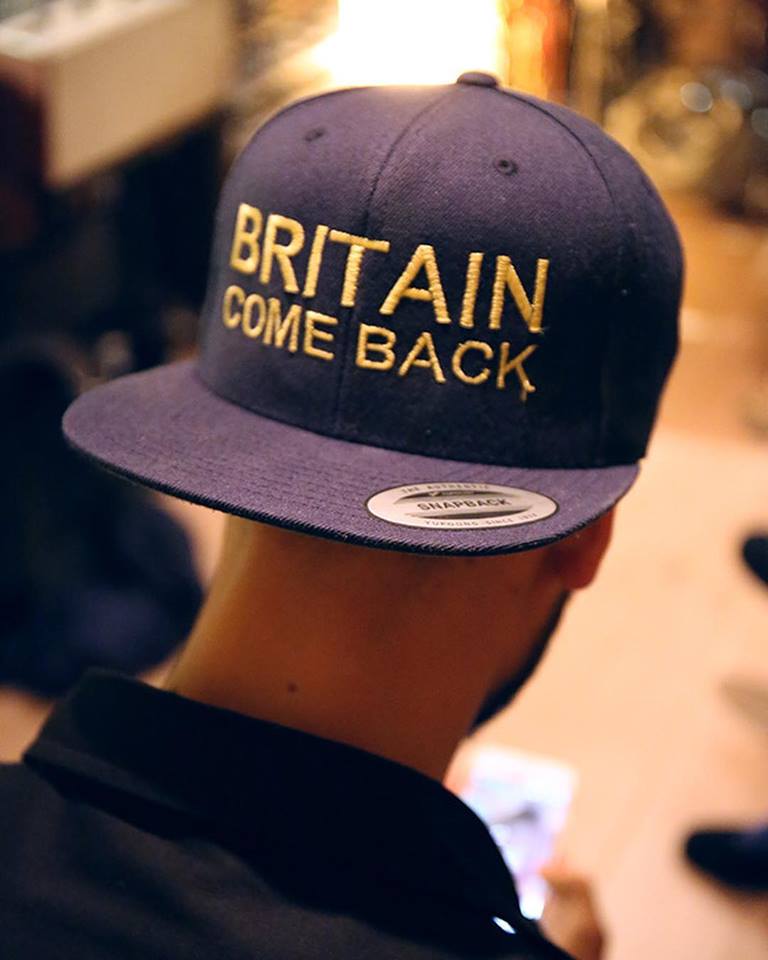 Eind deze maand is de dag des oordeels: Gaat Groot-Brittannië de EU verlaten? Niet voordat Breunion Boys deze maand nog alles in de strijd gooien om de Britten bij ons te houden. Steunen? Kijk hier: ow.ly/qpfd30nUCbD 
#stopbrexit #verspers #breunionboys #crowdfund #boyband