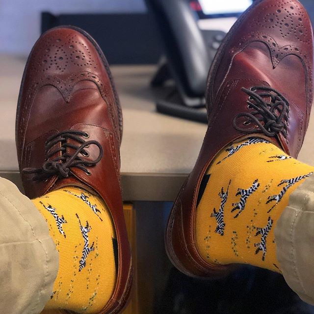 christopheralbc's tweet photo. Socks and shoes ⚡️ 10% Off Sprezzabox
Code: christopherallenbc
#fashion #menswear #mensfashion #menstyle #dapper #style #dapperstyle #couture #instagood #photooftheday #picoftheday #hautecouture #clothes #mensaccessories #getdapper #dapperlydone #sprezz… https://t.co/uzCfyAqrsZ https://t.co/7g5Z0SoxQx