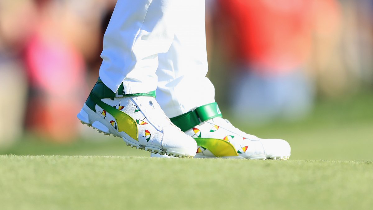 GolfChannel's tweet photo. Gear up for more @ArnoldPalmer-inspired Puma clothing ⛱️

Beginning in 2020, the company will release a collection to honor Palmer's legacy: https://t.co/tEnaw0H9uh https://t.co/GjsUZiad3y