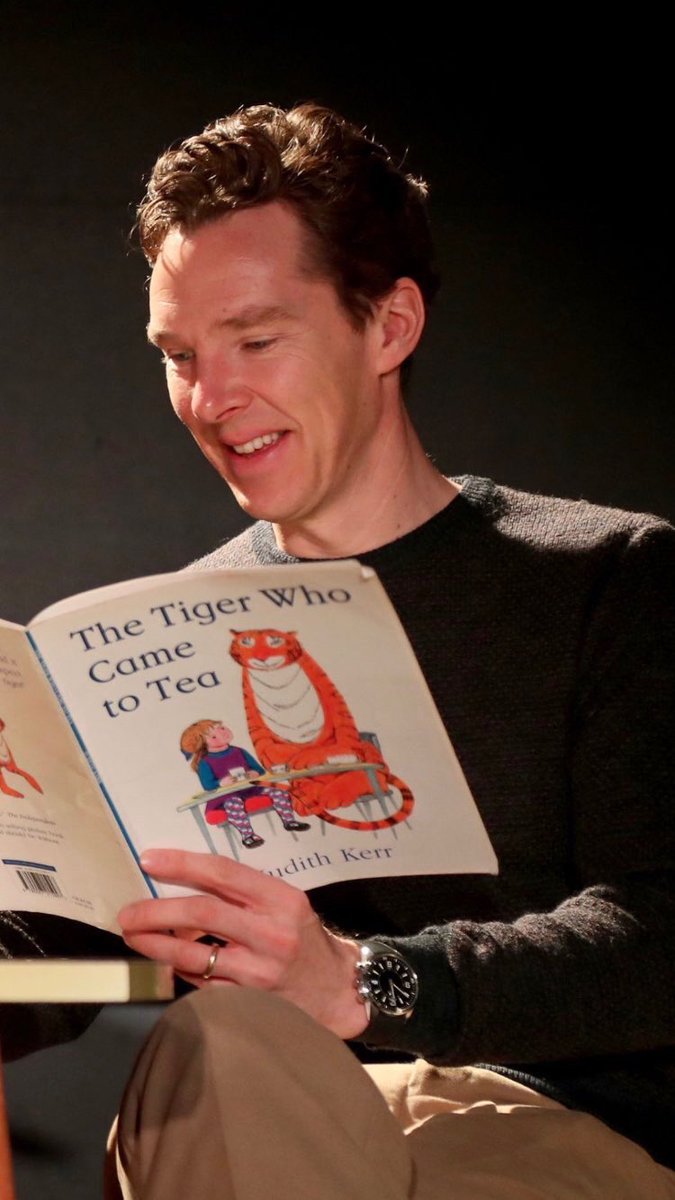 kalazarLuvsBenC's tweet photo. @CumberbatchSpam #CumberBooks https://t.co/LLnMLYTHqj