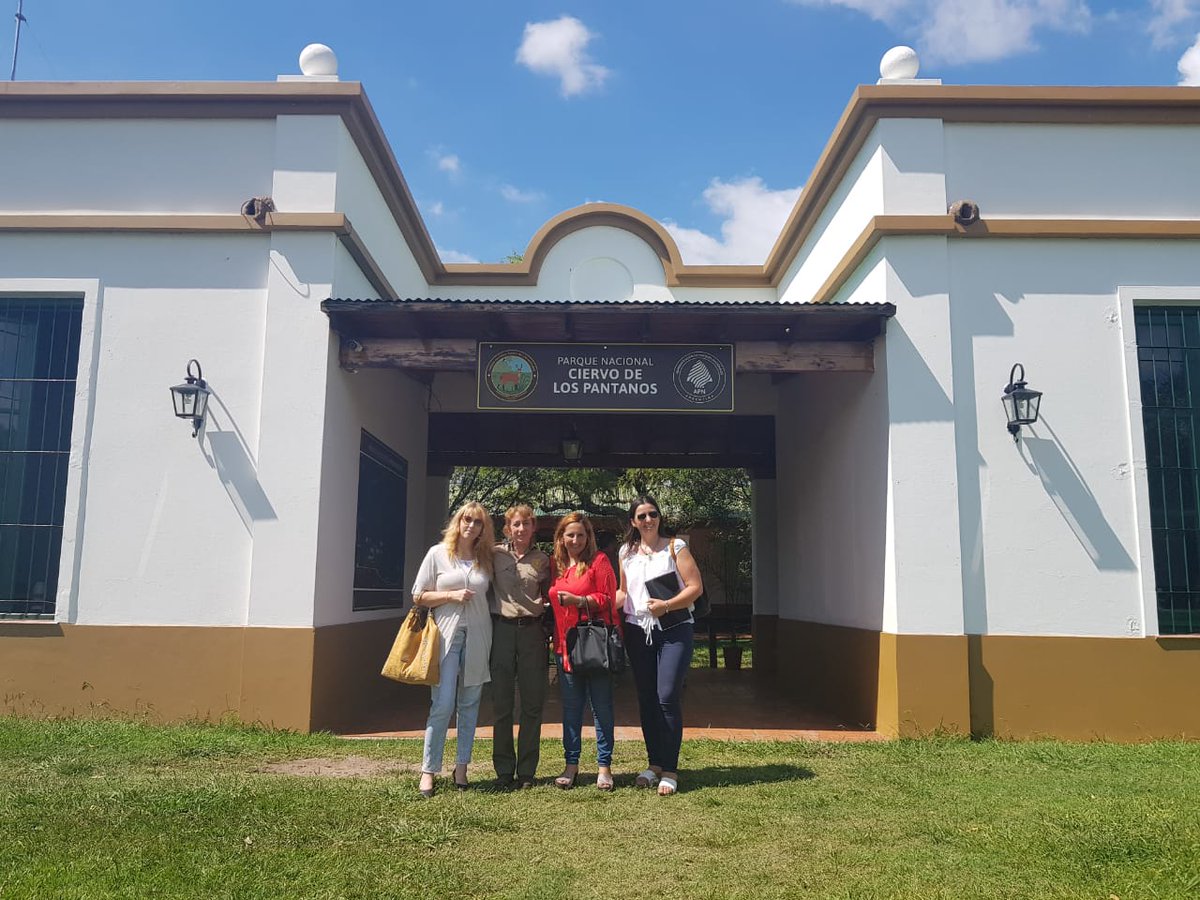 CiieEscobar's tweet photo. Nos reunimos con Responsables del área de Educación  #ParqueNacionalCiervoDeLosPantanos para iniciar proyectos educativos en conjunto sobre el cuidado del medio ambiente @MARIURHIG @CiieEscobar @PatriciaFroy @stellafornas @CartaRoxy @angie_hahn https://t.co/pPUEA5GOzV