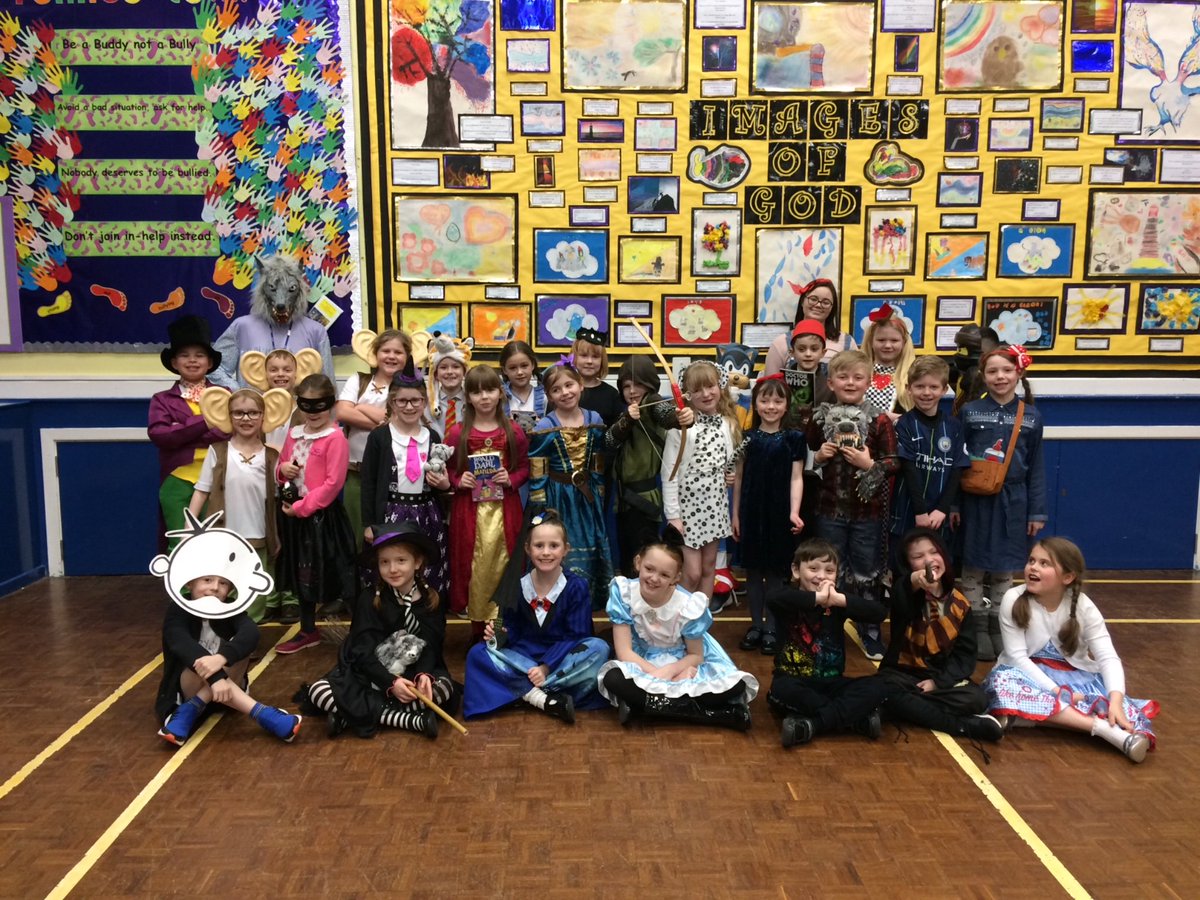 StMarysCE's tweet photo. Year 3 put a huge amount of effort into their World Book Day costumes. They all looked FANTASTIC! https://t.co/dOKDGcy758