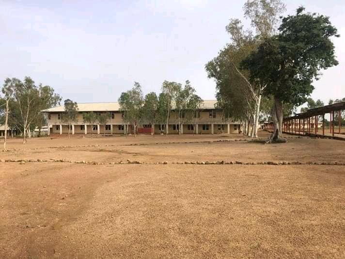Amtaaz_Cafekn's tweet photo. The last time I visited Adamawa state. This is where it all began for me, home of #Lawbreakerz and the name lawbreaker will gown in #ScienceSkool history and I should know bc I'm..... #TheBreaker👿👍🏽 https://t.co/XqQ8CeBmSU