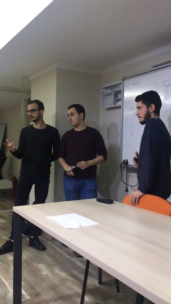 ddveinsan's tweet photo. Dijital Gelecekte Ayakta Kalmak atölyemizde agile çalışma prensiplerini deneyimleyerek öğreniyoruz! Heybemizi (backlog) dolduralım, yola (sprinte) çıkalım! https://t.co/6yamWgOG68