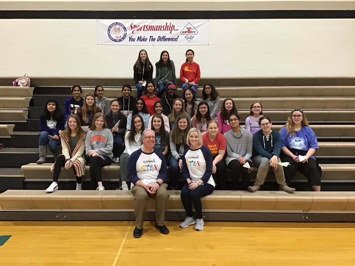 mroswurmct's tweet image. Great day at CT yesterday with Clay and Lindsay celebrating Women in Aviation Week from Garmin.  The girls learned about careers in aviation &amp;amp; made and flew paper airplanes. @CTMSBulldog