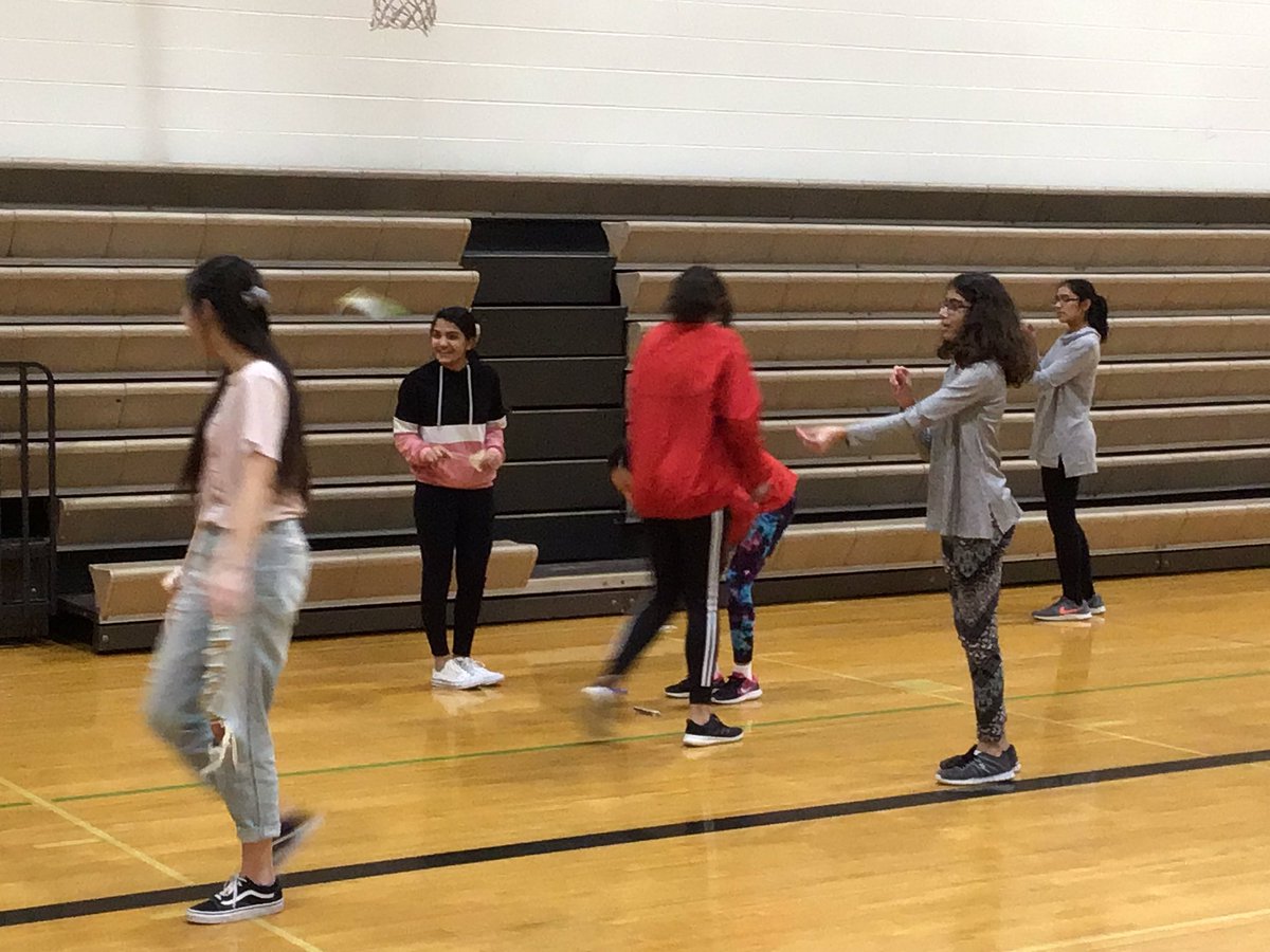 mroswurmct's tweet image. Great day at CT yesterday with Clay and Lindsay celebrating Women in Aviation Week from Garmin.  The girls learned about careers in aviation &amp;amp; made and flew paper airplanes. @CTMSBulldog