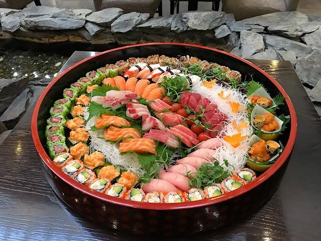 Sumosan_'s tweet photo. Just a little snack 😂😍
#sumosanmoscow https://t.co/hFeJVOu8HI