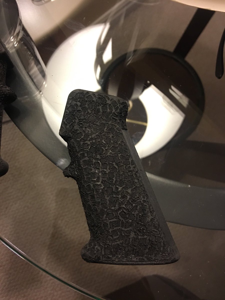 Casa11Andrew's tweet photo. anybody into hand guns? Let
Me stipple your frame for ya! $70🤘🏽 https://t.co/RSQxBk1pcO