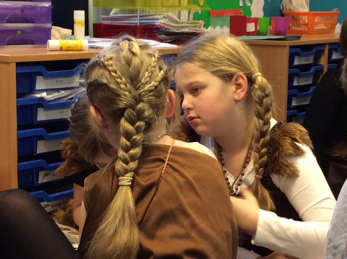 2022whitkirk's tweet photo. 🐧🐬 Well done to all the parents for their hard work in creating such beautiful costumes and braids! https://t.co/jTLx5rPklU