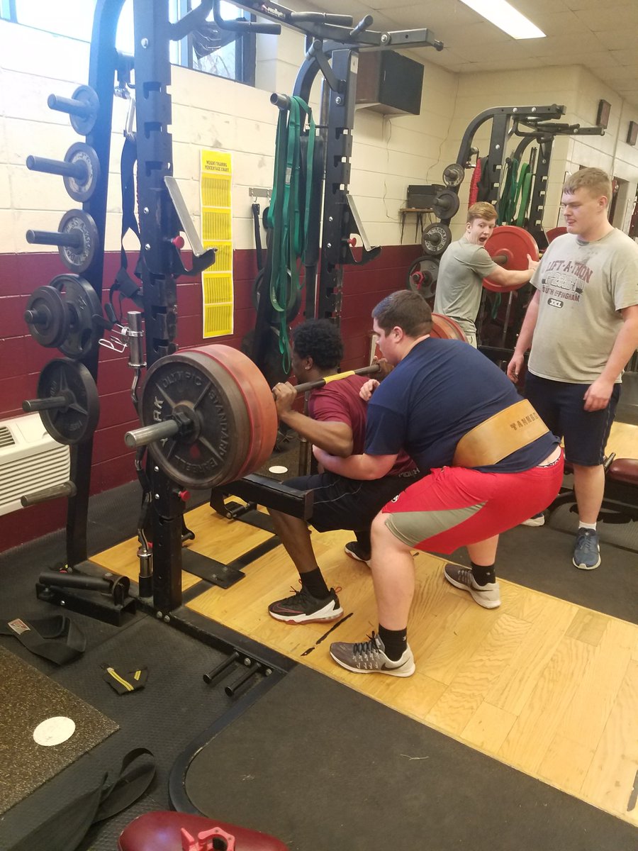 SouthEffingham1's tweet photo. SaeQuan "Squatting Da" House https://t.co/aYK062aYG3