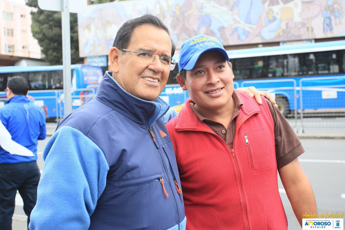 La juventud se identifica con Luis Amoroso: El Plan Joven ilusiona y encanta. Amoroso a la reelección con la gente de Ambato. #AmbatoSeFortalece #ElAlcaldeDelPueblo