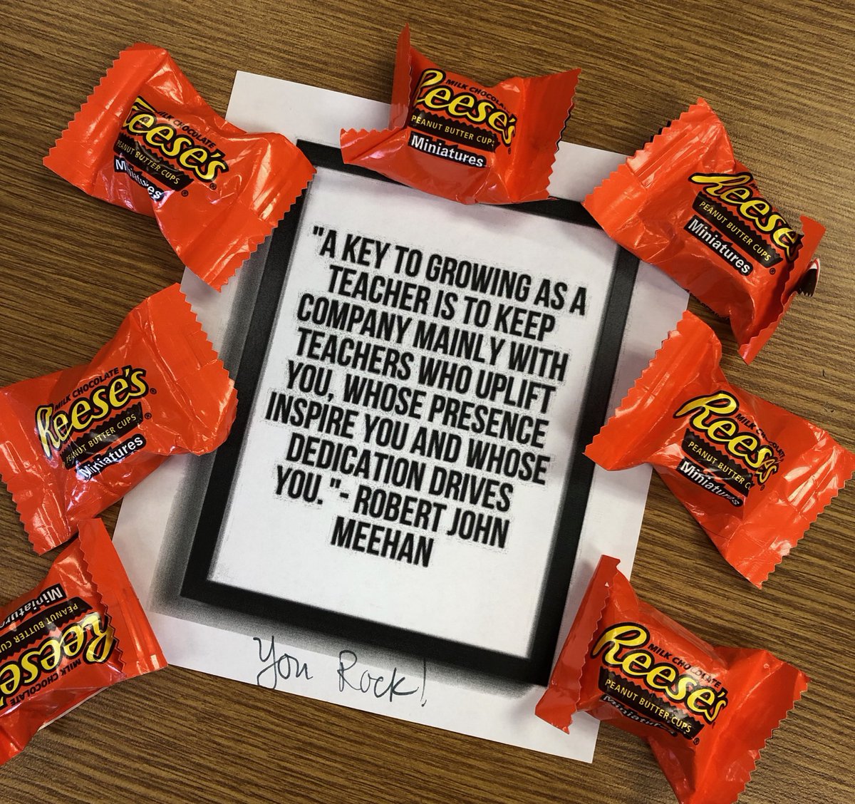 MrsSmithNat's tweet photo. 😍📬@dyche_teach YOU rock! So does #interofficemail 😂😍🍫 #thisisgoingtobedangerous https://t.co/kKeycnKoYw