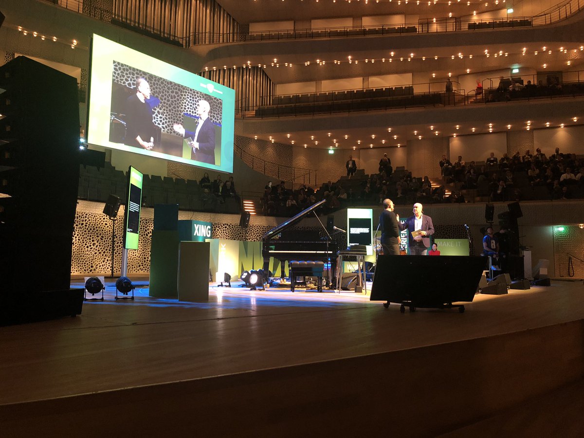 arkovb's tweet photo. “If you dare to enter the age of wisdom, you’ll find that there’s a much better world out there, for your company and for yourself.” - @ricardosemler @Semco_Style #MakeWorkAwesome #NWX19 https://t.co/j9duOK9bio
