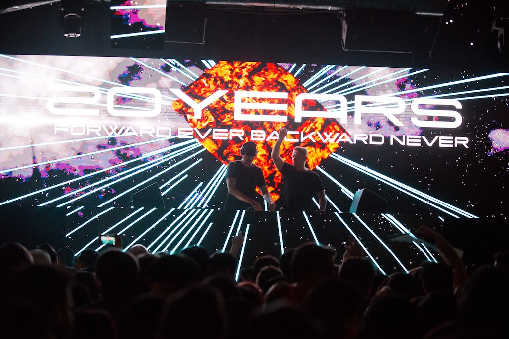 cosmicgate's tweet photo. This was #20Years #Vancouver, another sold out show in the books. 🙏🏼 photos by @davischu
@solidevents @harbour_vancity https://t.co/ZpnnIm8O4Z