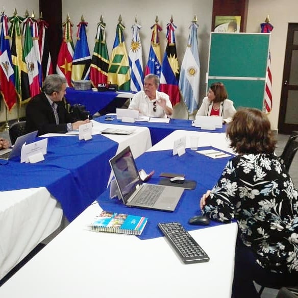 Plan_Trifinio's tweet image. Fortalecemos la relación de trabajo con el Instituto Interamericano de Cooperación para la Agricultura (IICA) en El Salvador, compartiendo su experiencia en proyectos relacionados con el manejo de los recursos naturales y la agricultura resiliente al cambio climático. #CTPT #IICA