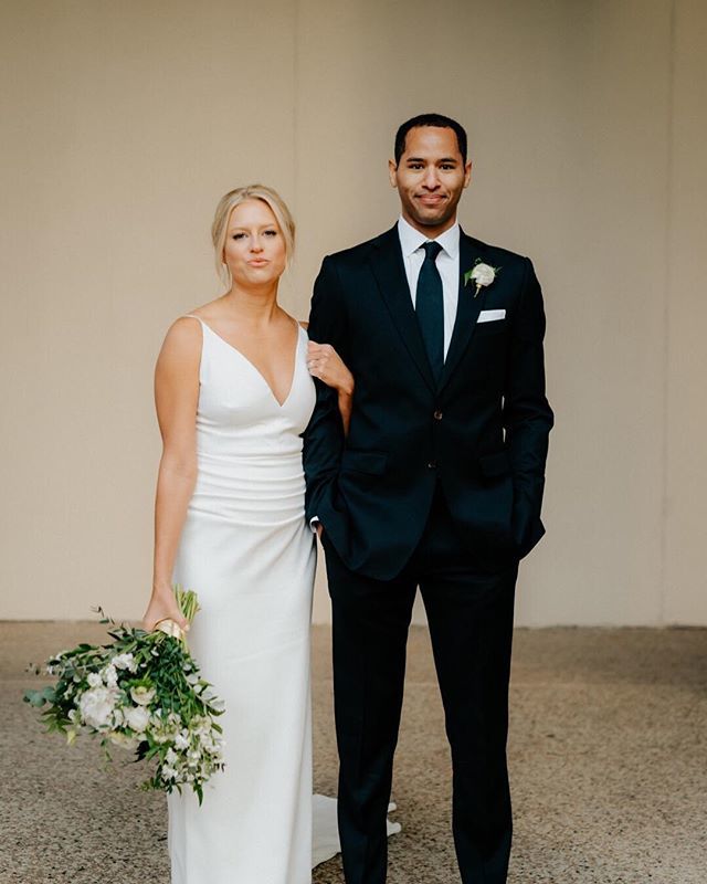 The look of 'we've got this'! LOVE when a photographer captures couple's personalities and Ashley &amp; Nick had great ones!!
_____
📷: @vivalovephoto // planning &amp; design: <a href="/heartanddash/">Heart & Dash</a> // beauty: @onlo_beauty // florals: <a href="/devonandpinkett/">Devon & Pinkett</a> // venue: <a href="/theo/">Theo - t3.gg</a>… ift.tt/2TjiiRg