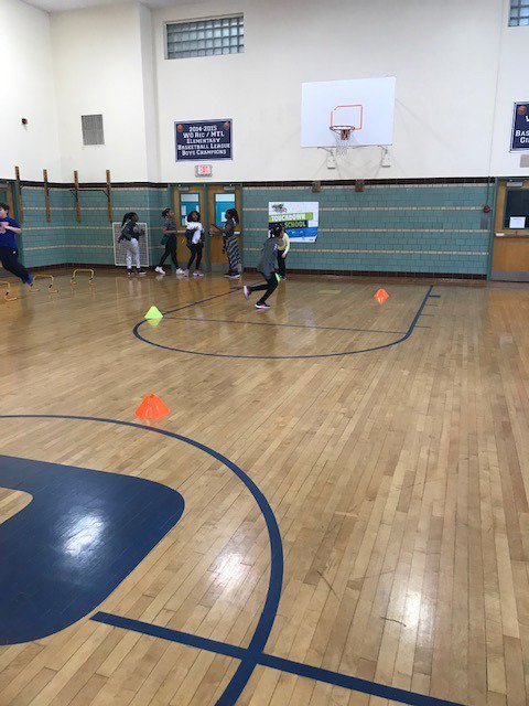KellySchoolPE's tweet photo. 2019 West Orange Public Schools Fitness Combine #Kellyschool #wo2world #fueluptoplay60 #nfl #futp60 #wohsnewsmedia #PhysicalEducation #AmericanDairyAssociation #WestOrange #WOPEHealthDepartment #NFLcombine19 https://t.co/8m38iMcgfb