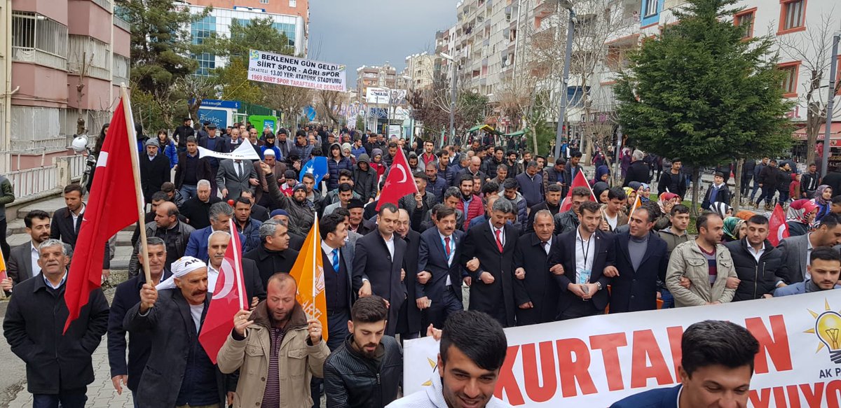 akpartikurtaln's tweet photo. Ak Partimizin Genel Başkanı, Cumhurbaşkanımız Sayın Recep Tayyip Erdoğan'ın katılımıyla gerçekleşen Büyük Siirt Mitingimizde halkımızla bir araya geldik.  @focalapkulu @farisakgul @erkankandemir  @osman_oren @Nevzat_karaatay 
#BelediyeİşiGönülİşi
Teşekkürler #Kurtalan https://t.co/7d6H3qmL0c