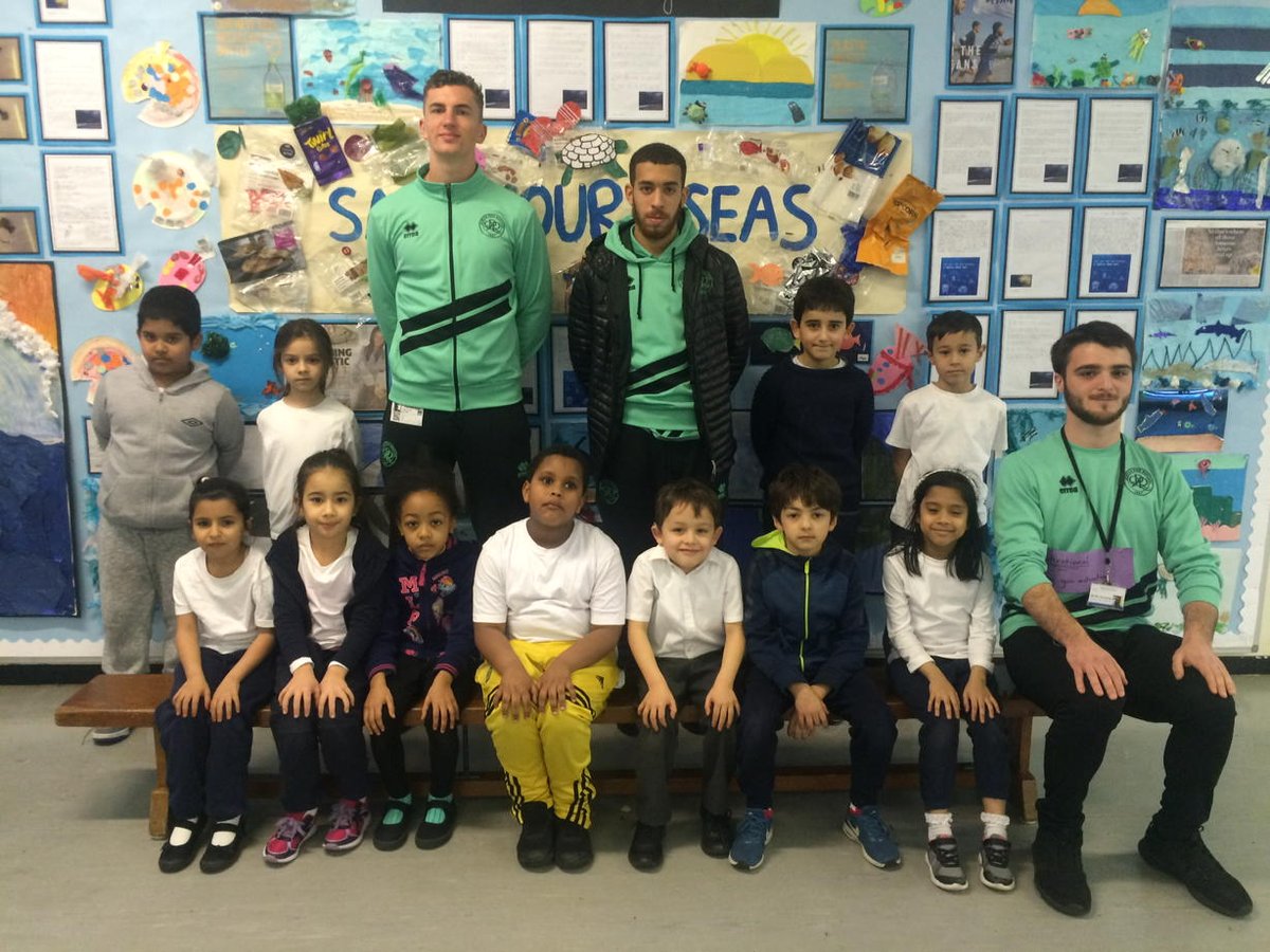 wilber4sprimary's tweet photo. QPR FC players read books too! Thank you @QPRPrimaryStars #educationwithcharacter #afterschoolteamphoto https://t.co/vw3VJtvvyP