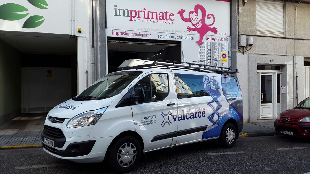🤔🤔 ¿Sabes lo que es el #wrapping? Pues como dicen que una imagen vale más que mil palabras mira este trabajo que hicimos para Instalaciones Valcarce de #Lugo y sal de dudas 🤓🤓