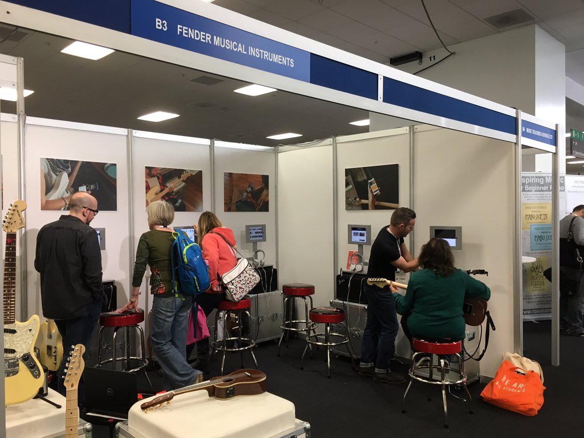 theDAWtutor's tweet photo. We were back at the @MusicEdExpo today. Lots of great exhibitors this year, but we especially enjoyed playing all of the nice pianos on display! #MDEE https://t.co/aiWEuUwVdF