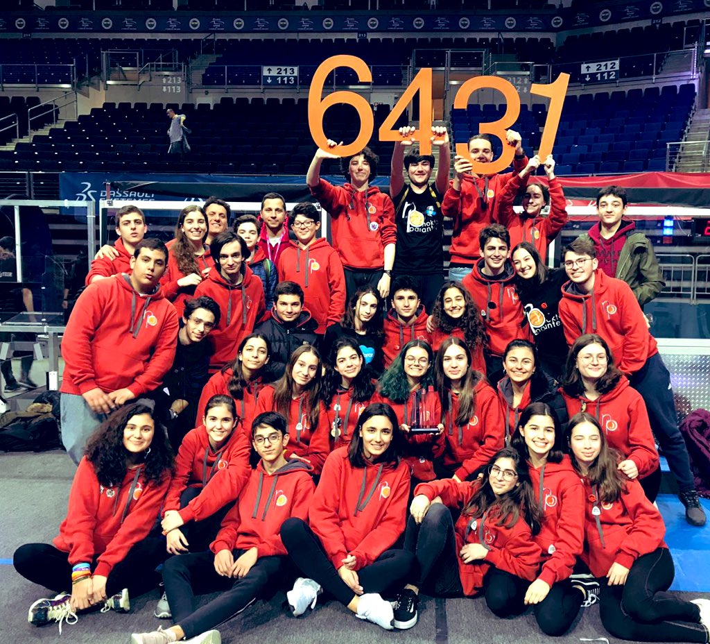 We proud of NP. We got team spirit award✌️congrats to all teams for their amazing performance. #6431 #noktaparantez #bosphorusregional #first #morethanrobots #frc @HisarCS @sezinfins @syartys @serdar_uluer