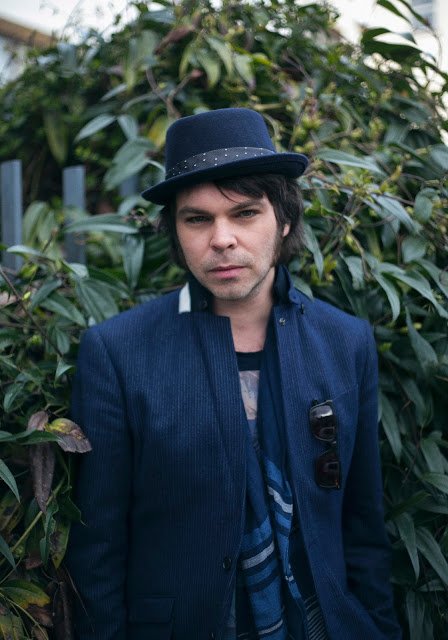   Happy 43rd birthday Gaz Coombes  