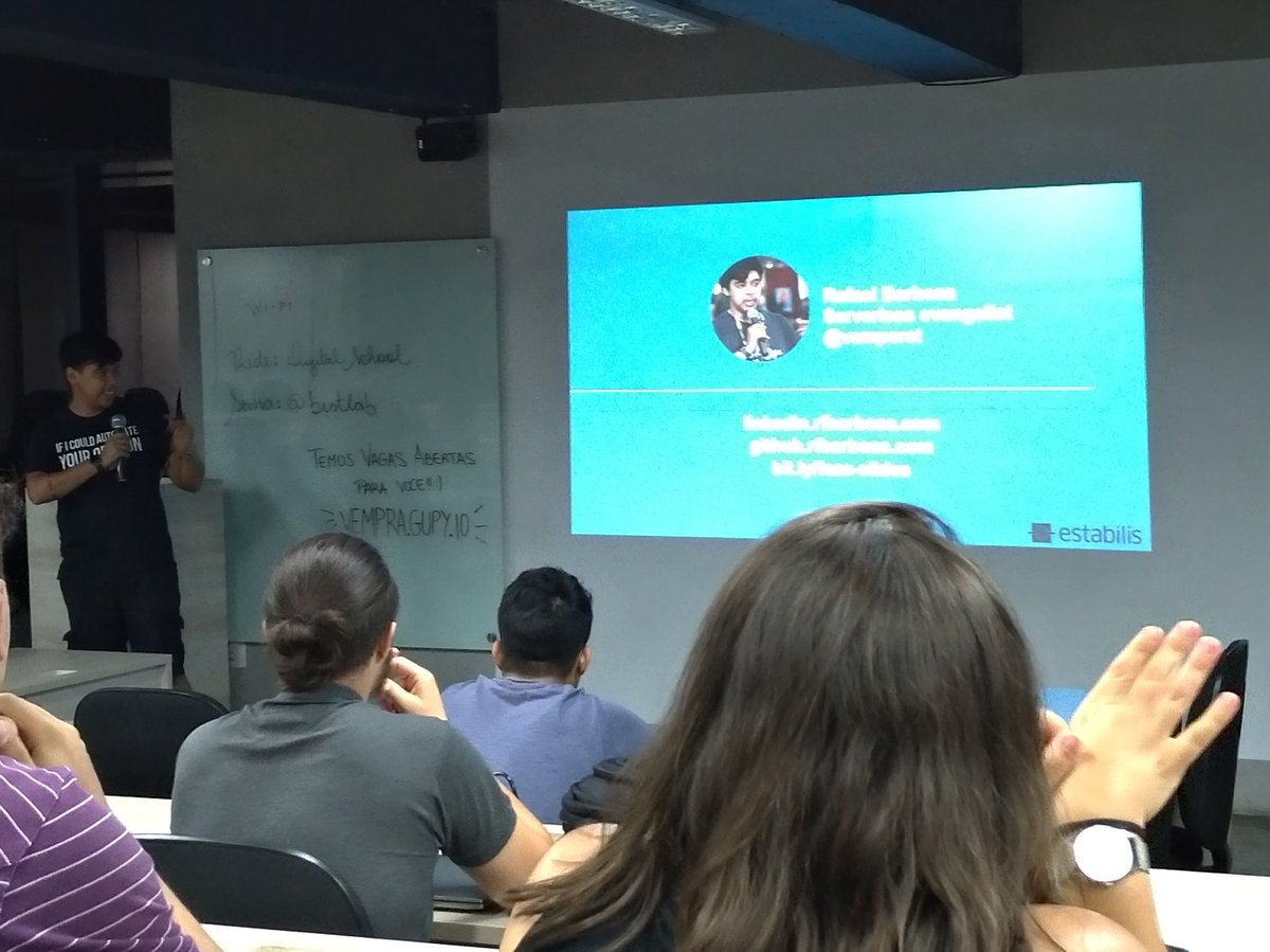 GCalcette's tweet photo. Docker Meetup está de volta .. agradecimento especial a @_wsilva , @mmariana_gomes e Carol Valencia que fazem isso acontecer... mestre Rafel Barbosa palestrando 👊 .. @Docker https://t.co/UjF5pyqIE3