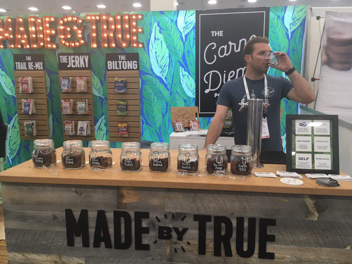 gfliving's tweet photo. Just a few of our favorite products at #ExpoWest this year! @NaturesCrushPop @wildesnacks @TRUEjerky @Kitchfix https://t.co/zPcCWTdrwU