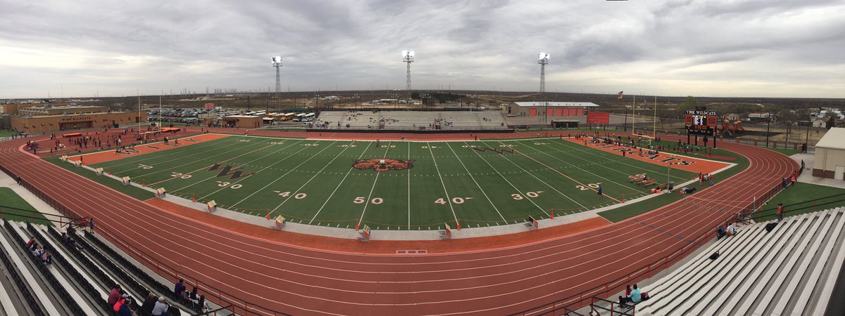 scarman70's tweet photo. Not a bad afternoon for a JH Track Meet! https://t.co/aG3JRU2rIS