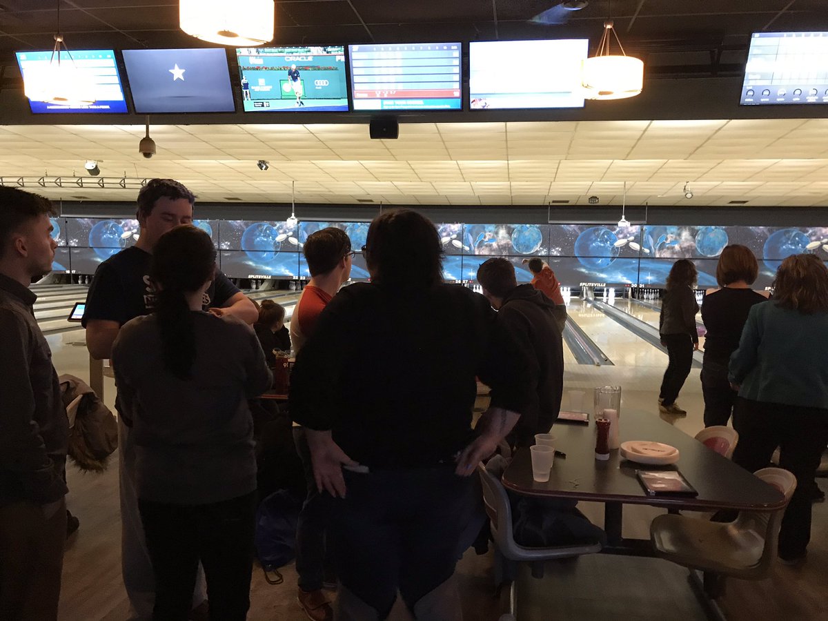 waaronhouse's tweet photo. Pathways Hamilton - Alumni Night!  Splitsville! https://t.co/NvTDn1E2JW