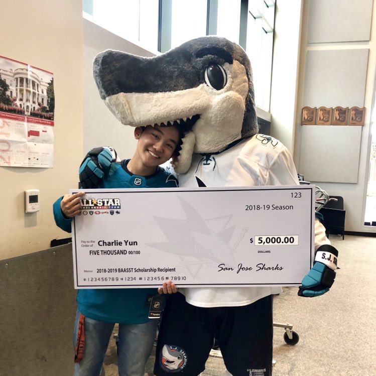 SanJoseSharks's tweet photo. Congrats to Charlie, the #SJSharks 2018-19 Bay Area All-Star Scholarship Team winner, who was surprised by @sjsharkie this morning during his Orchestra class! #BAASST https://t.co/5xr8Db4QE1