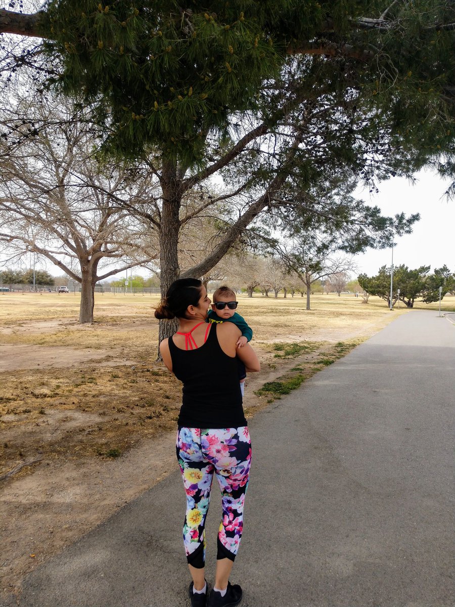 1kandolite's tweet photo. Here come those good ole spring winds π¨π before it got ugly Cub and I got a little sunshine at the park π I never wear sunglasses but I make sure my baby does π #babysunnys #growinglovefortheoutdoors #momlife #carsoncub #beingkaydensmomma https://t.co/GDRtqZqBLs
