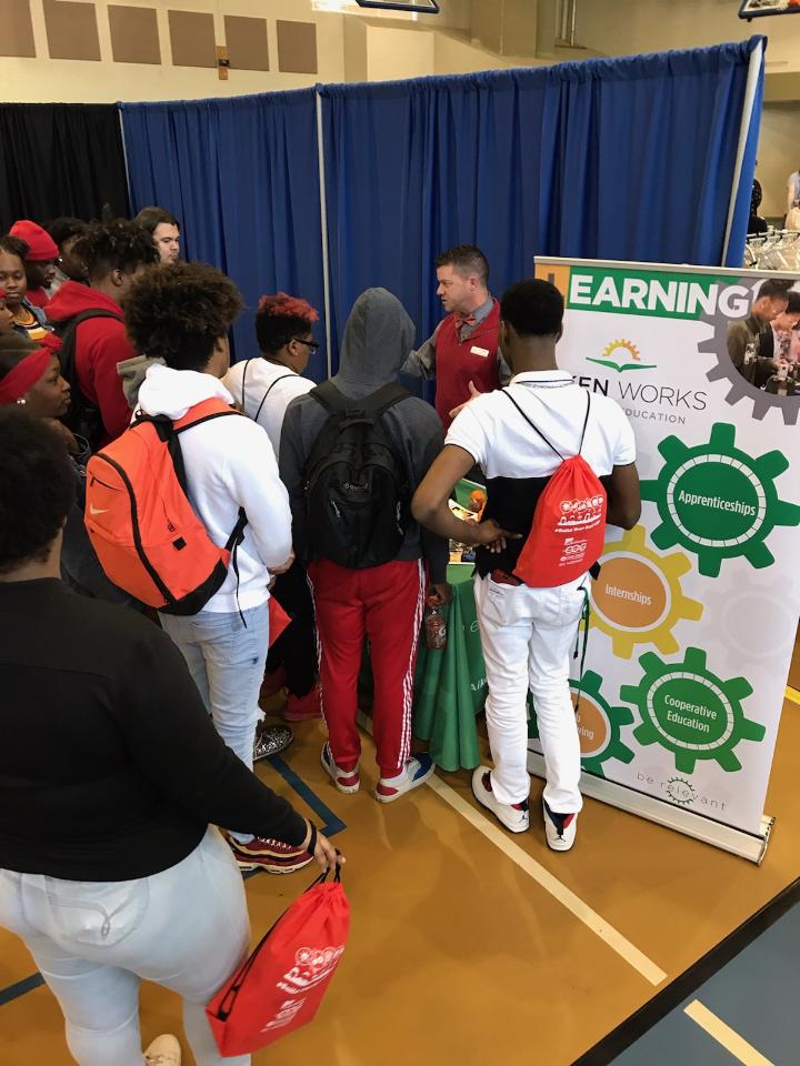 aiken_works's tweet photo. Awesome Day, at the Aiken Youth Forum 2019!! #LearningEarning #EnhancingEducation #AllMeansAll @AikenPublicSch @AlfordOnTheGo @aikenhighschool @SouthAiken @SilverBluffHigh @NorthAugustaHS @MidlandValleyHS @RSMCounselor @WSHSWarEagles https://t.co/ZeEYBOOzam