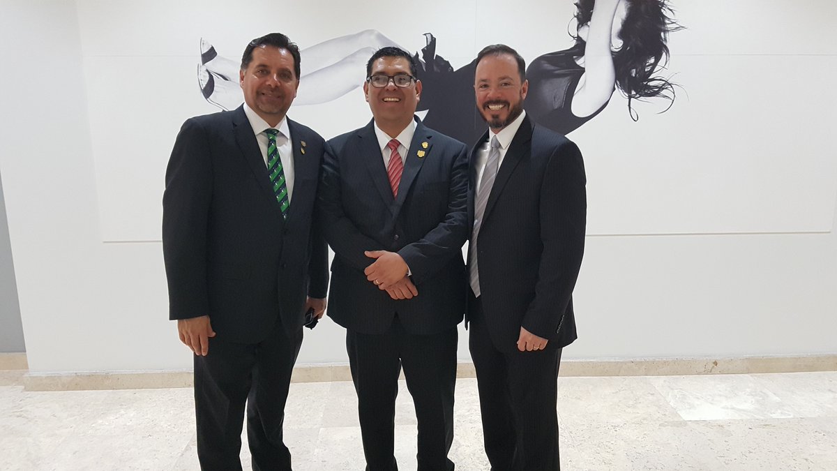 TerminusMls's tweet photo. 🎉Felicidades Luis Serrano Macias y su Consejo Directivo de @AMPITijuana @TerminusMls https://t.co/6XyDjIlylf