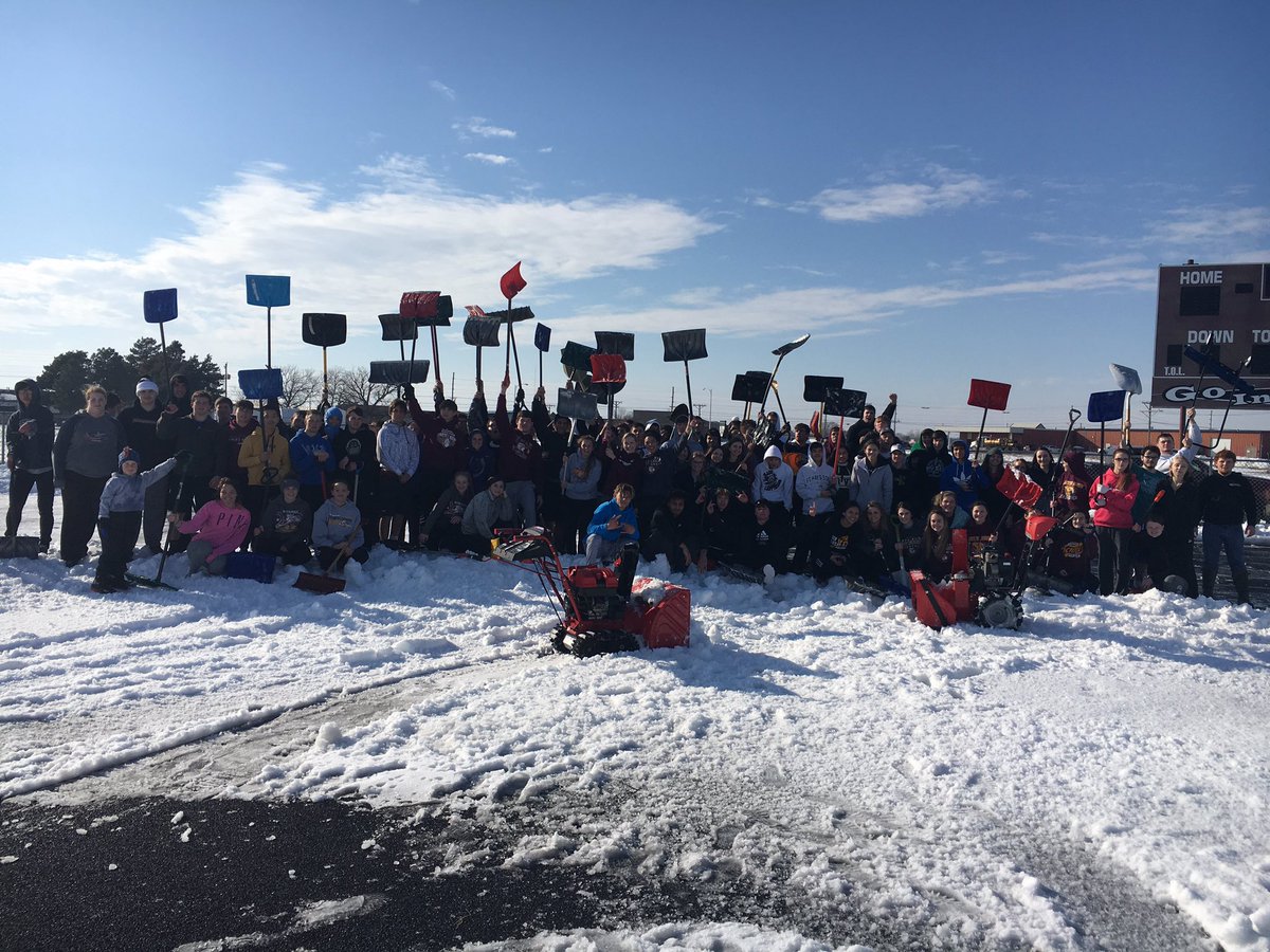 hayshighTrack's tweet photo. 110 Athletes Cleaning off the Track.  Good practice today, now cmon sunshine!!! https://t.co/xqcFLAxCOK