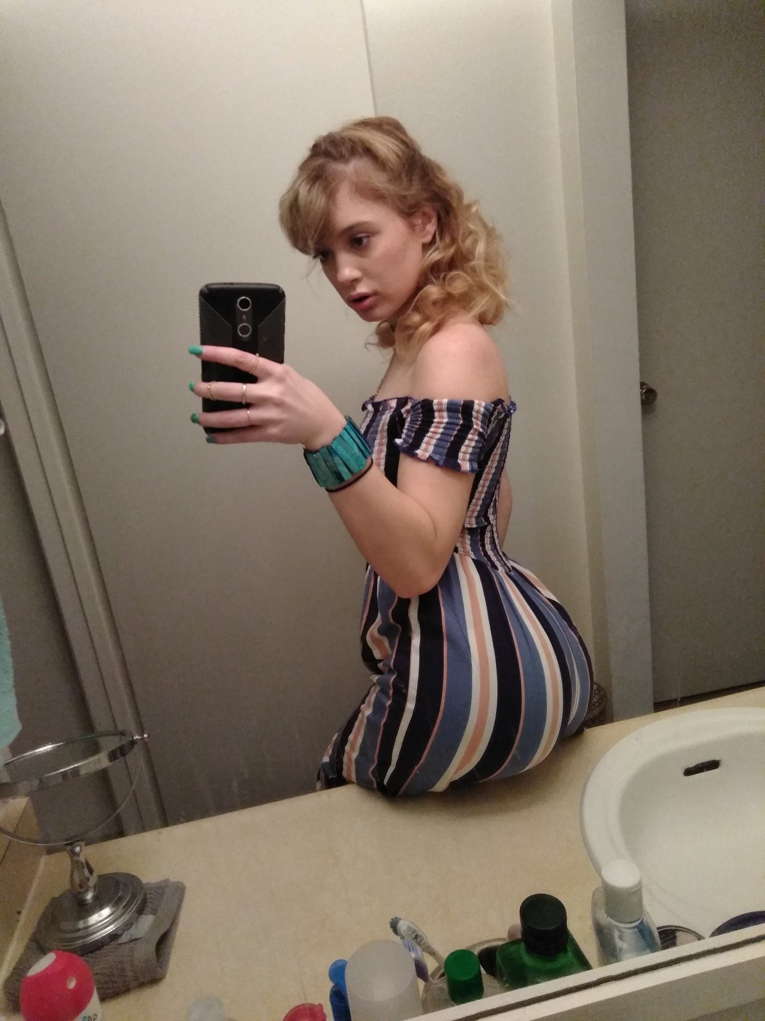 😍👑Anastasia Knight👑😘 on X: Good morning babies 💖 feeling horny today,  who wants to cum buy my nudes? 😏💘 #sellingnudes #sellingpanties #babygirl  #Daddyslittleprinces #moneywhore #buyingnudes #buymynudes #fetishfriendly  #tits #sluttygirl ...