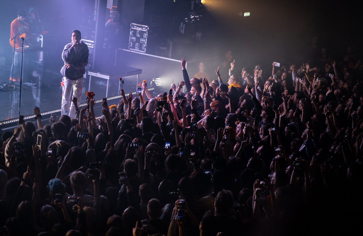 Aliceem's tweet photo. LANY//Rock City//Nottingham https://t.co/7PxAogH3tV