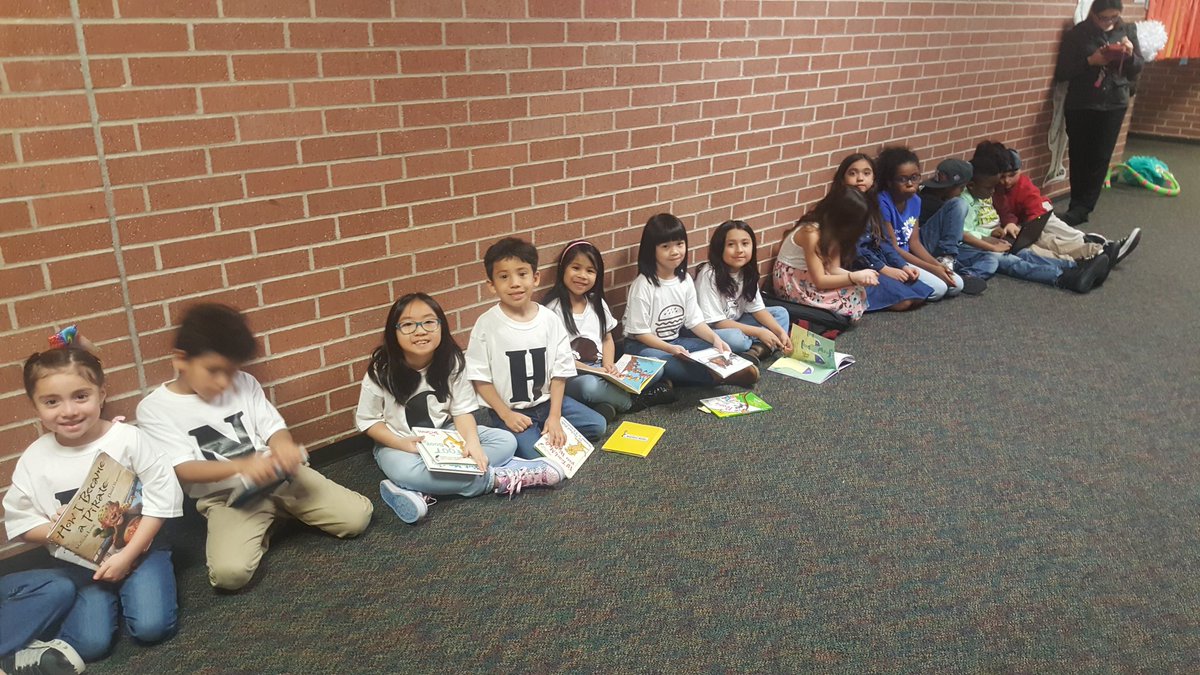 AllenScottJr1's tweet photo. Klenk's Got Talent 2019 #klenkshines #MomentsinKlein https://t.co/QYPDe4l323