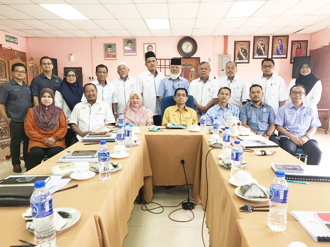 accdini's tweet photo. Tahniah!!! Pertubuhan Peladang Kawasan Benut Johor Atas Pencapaian Star Rating 5 Bintang Program Audit Pengurusan Lembaga Pertubuhan Peladang βββββ
#teamAPlpp https://t.co/dGLyCUzcRL
