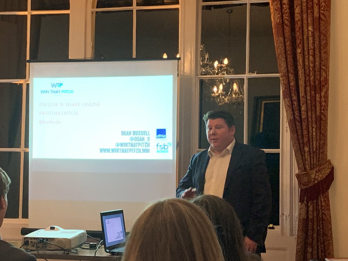 Colly4's tweet photo. @dean_r about to start his talk st #hertford entrepreneurs #winthatpitch @HertfordTC @CariadMarketing https://t.co/IQpuQMVCSe